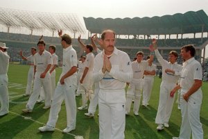 Clive Rice leads South Africa back in to international sport.